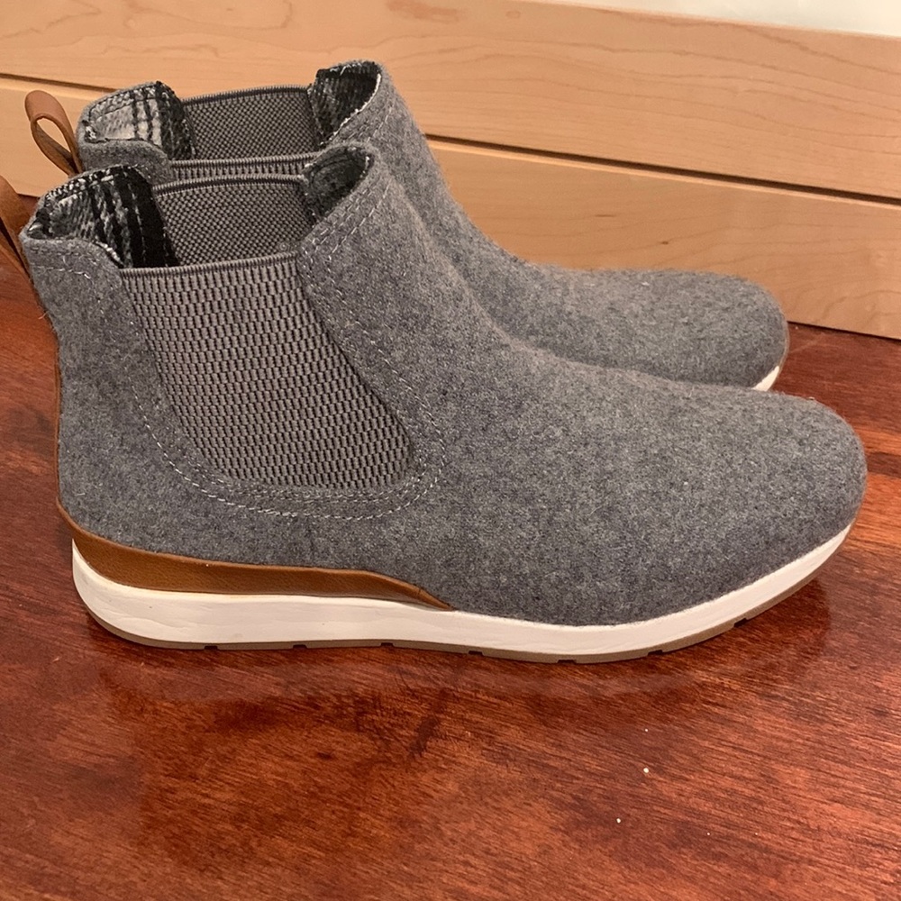 B.O.C. (Big on comfort) boots